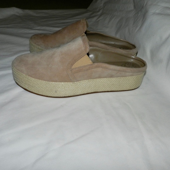 Vince Camuto Suede Platform Mule - Picture 4 of 8